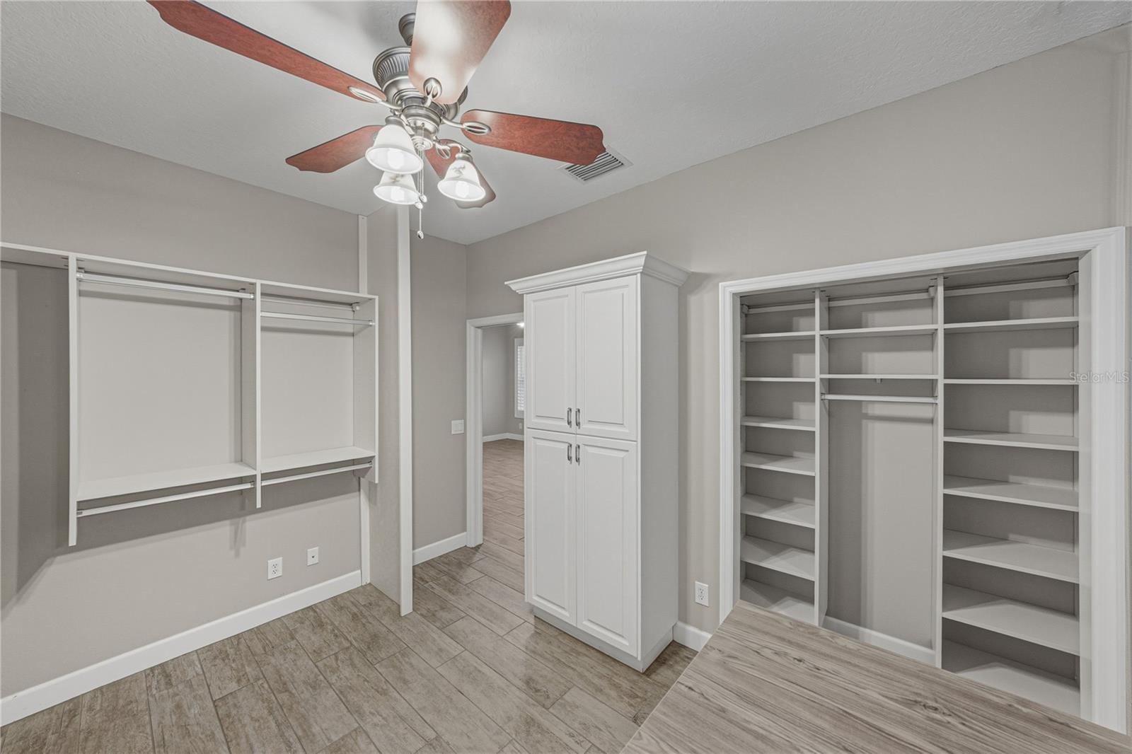 Listing photo id 30 for 13231 Palmilla Circle