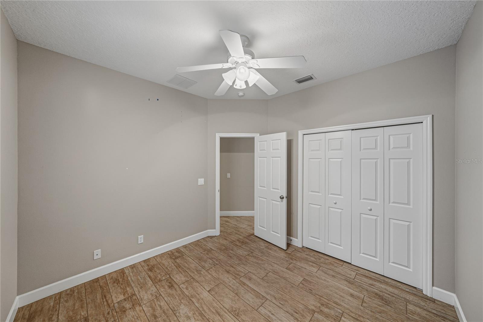 Listing photo id 33 for 13231 Palmilla Circle