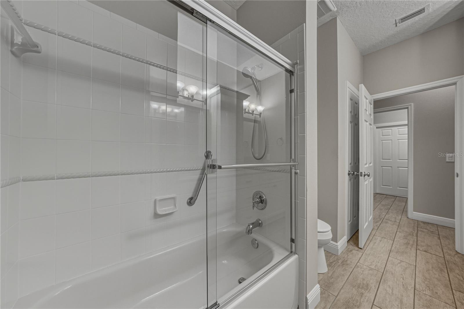 Listing photo id 36 for 13231 Palmilla Circle