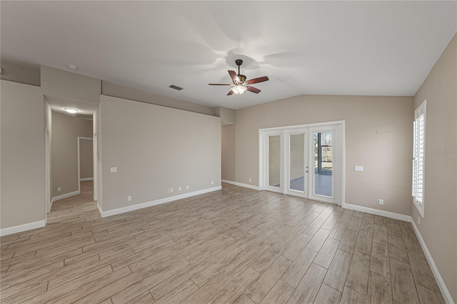 Listing photo id 6 for 13231 Palmilla Circle