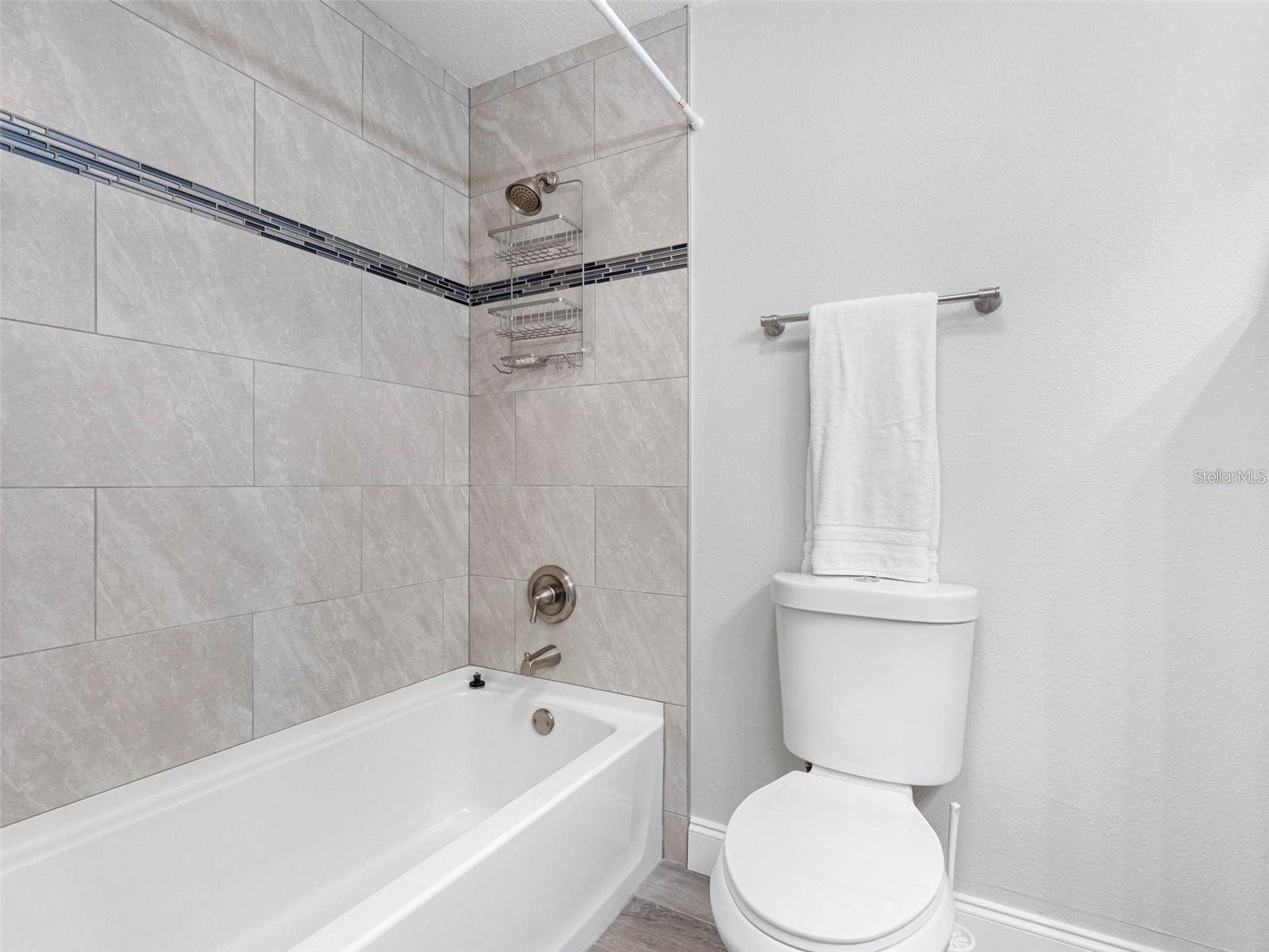 Image 28 of 44 For 4306 Sunray Court