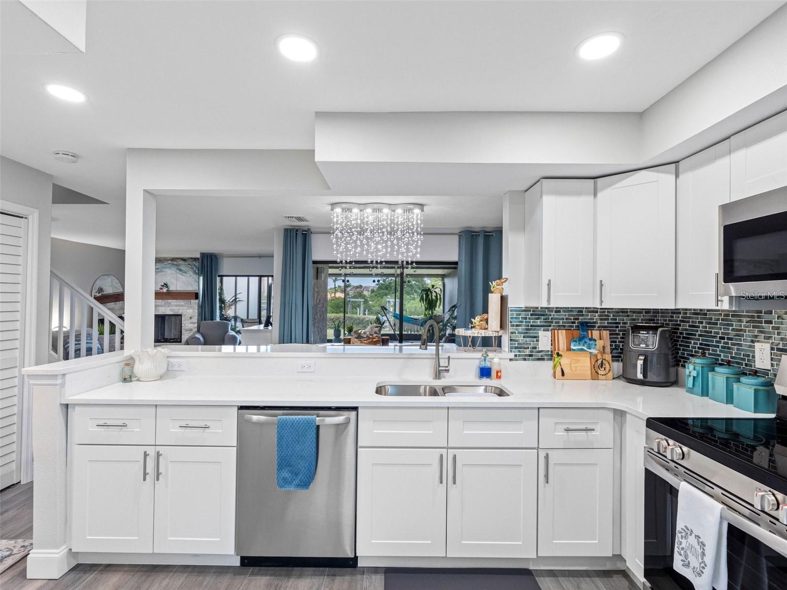 Image 5 of 44 For 4306 Sunray Court