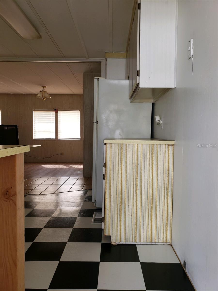 Image 9 of 14 For 1909 Shady Cove Drive