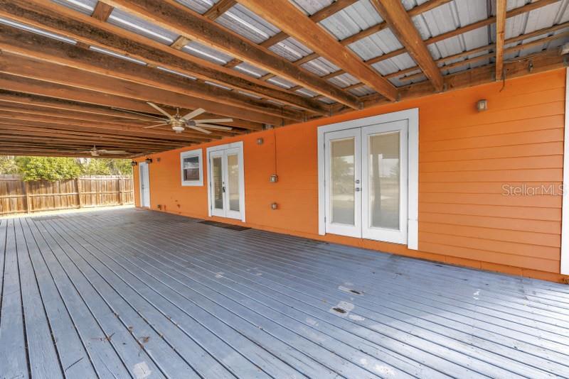 Listing photo id 1 for 8521 Ehren Cutoff