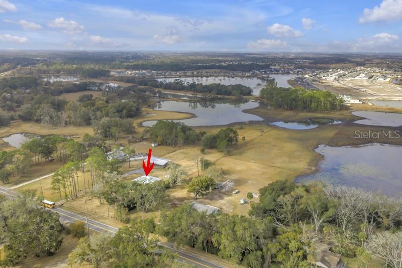 Listing photo id 6 for 8521 Ehren Cutoff