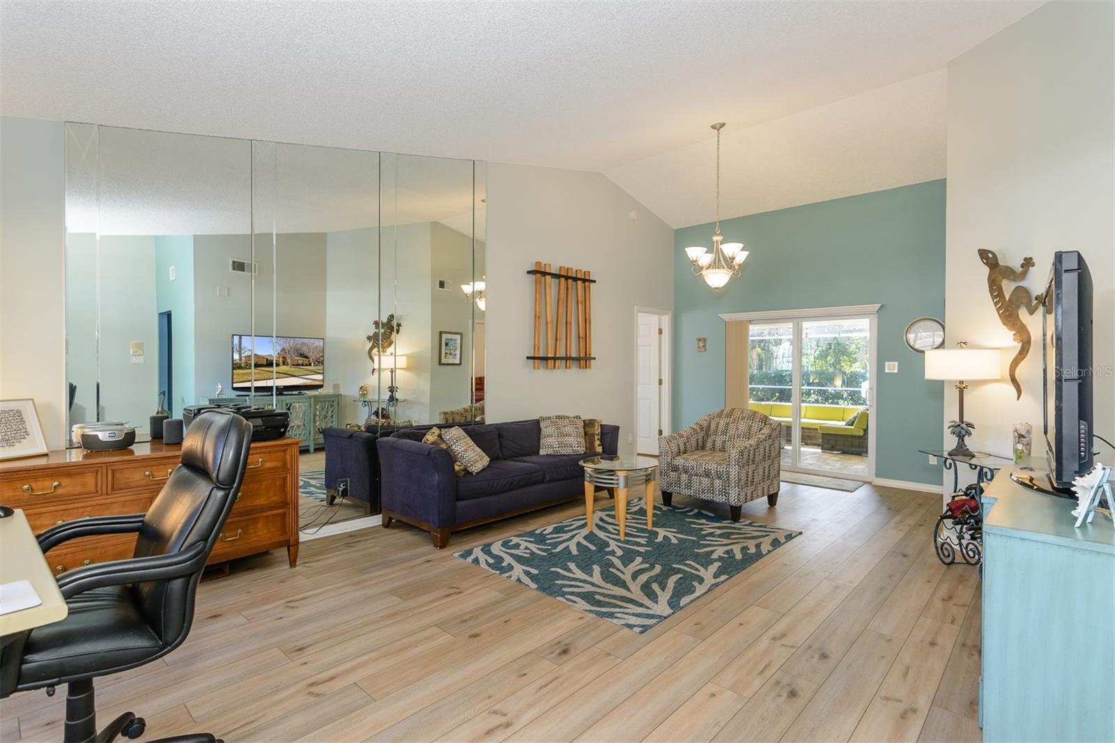 Image 10 of 66 For 4473 Worthington Circle