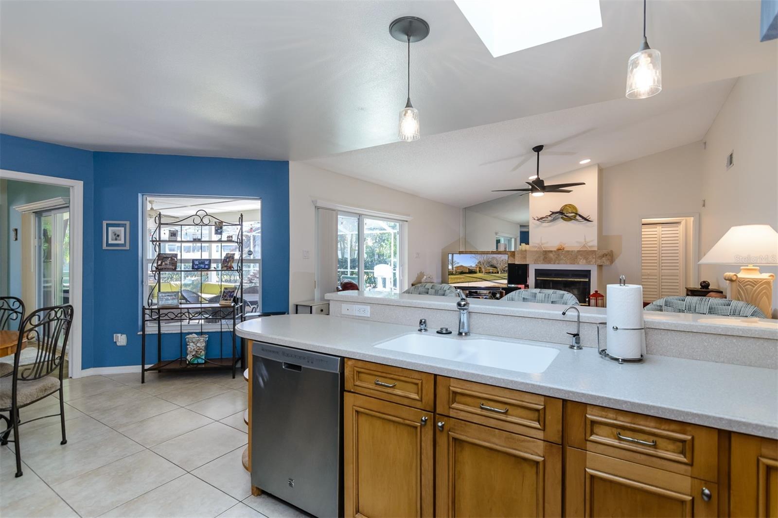 Image 16 of 66 For 4473 Worthington Circle