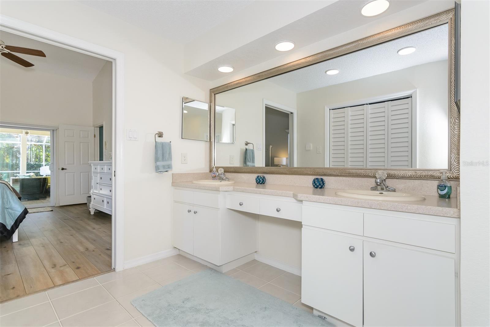 Image 32 of 66 For 4473 Worthington Circle