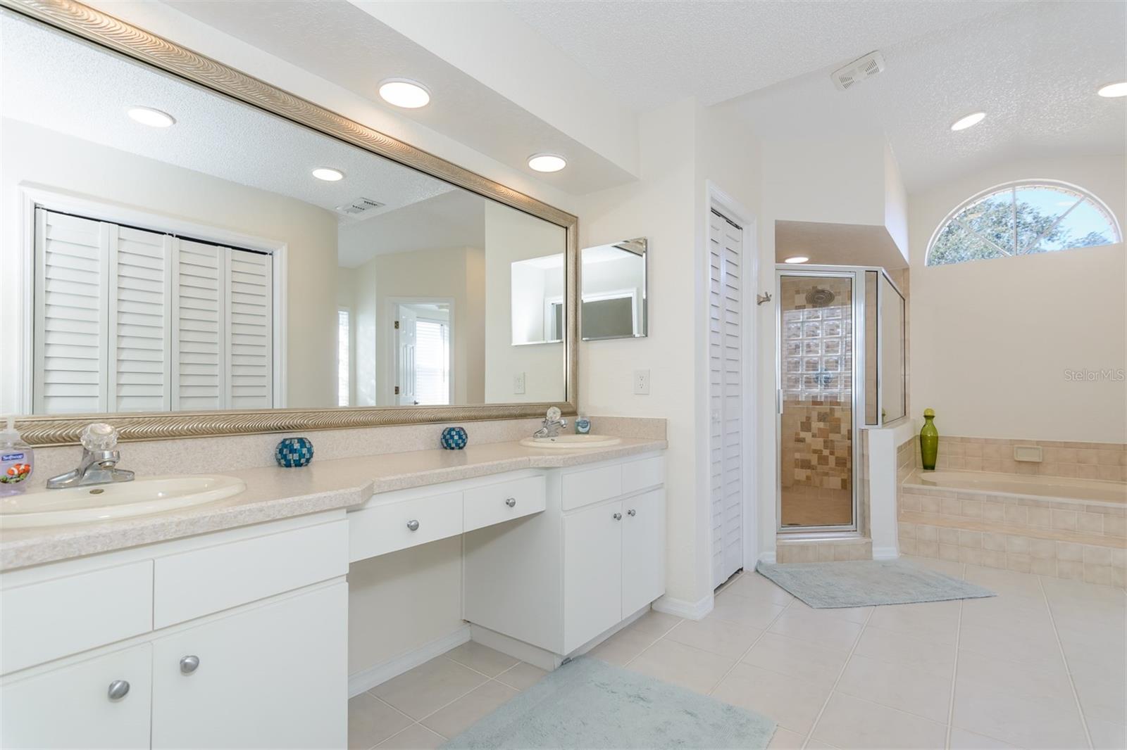 Image 33 of 66 For 4473 Worthington Circle