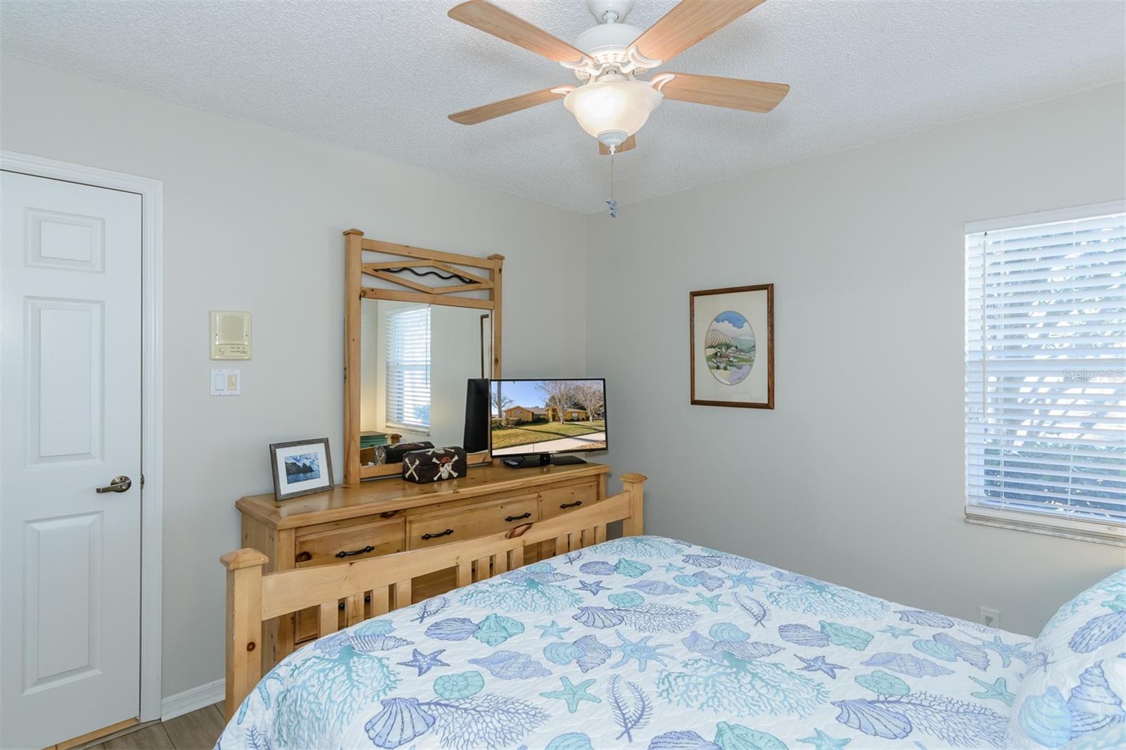 Image 40 of 66 For 4473 Worthington Circle