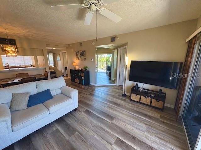 Image 22 of 65 For 6251 Shoreline Drive 2205