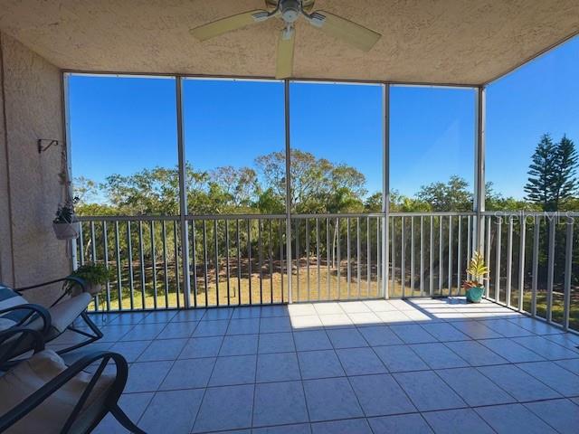 Image 23 of 65 For 6251 Shoreline Drive 2205