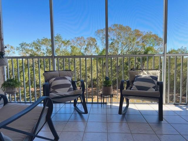 Image 26 of 65 For 6251 Shoreline Drive 2205