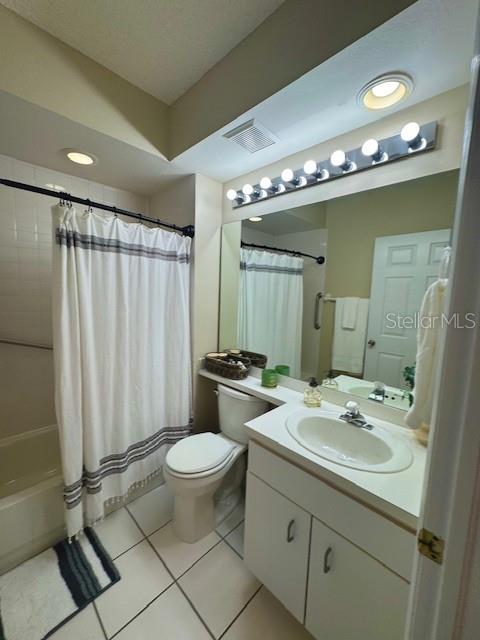 Image 43 of 65 For 6251 Shoreline Drive 2205