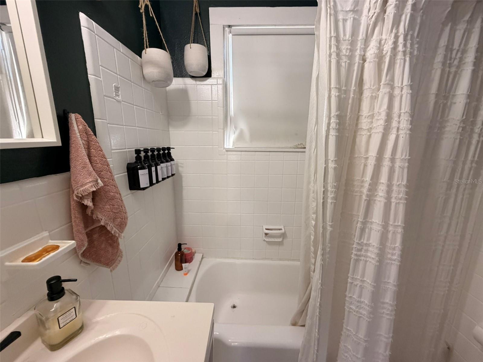 Listing photo id 20 for 5810 Suwanee Avenue