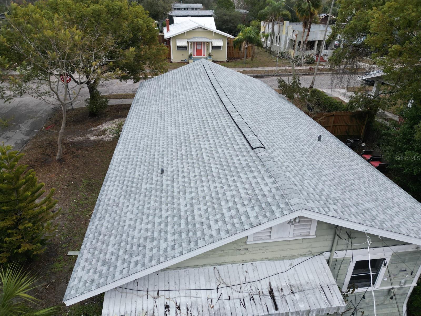 Listing photo id 25 for 5810 Suwanee Avenue