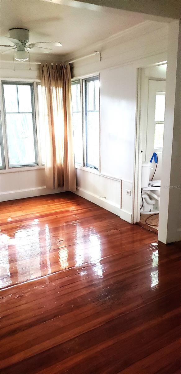 Image 2 of 7 For 750 7th Avenue N