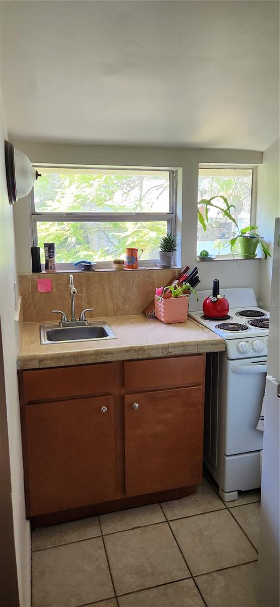 Image 4 of 7 For 750 7th Avenue N