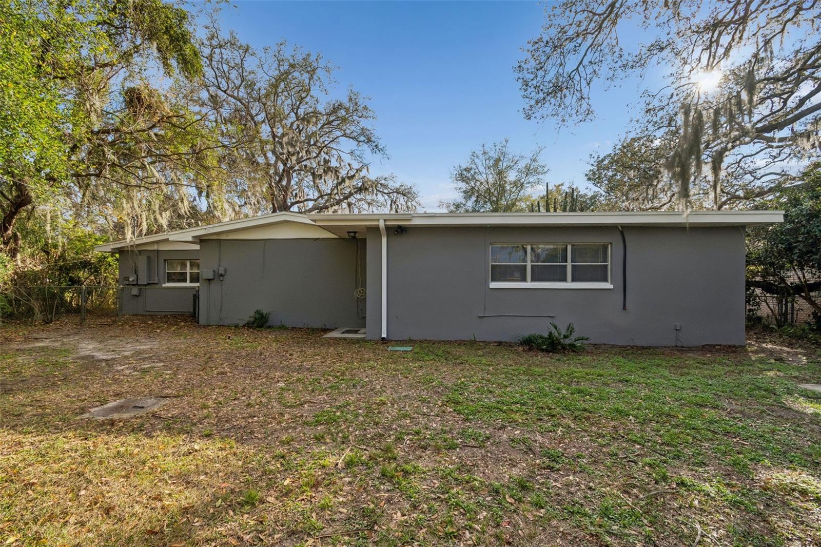 Image 23 of 37 For 308 Brentwood Drive 33617