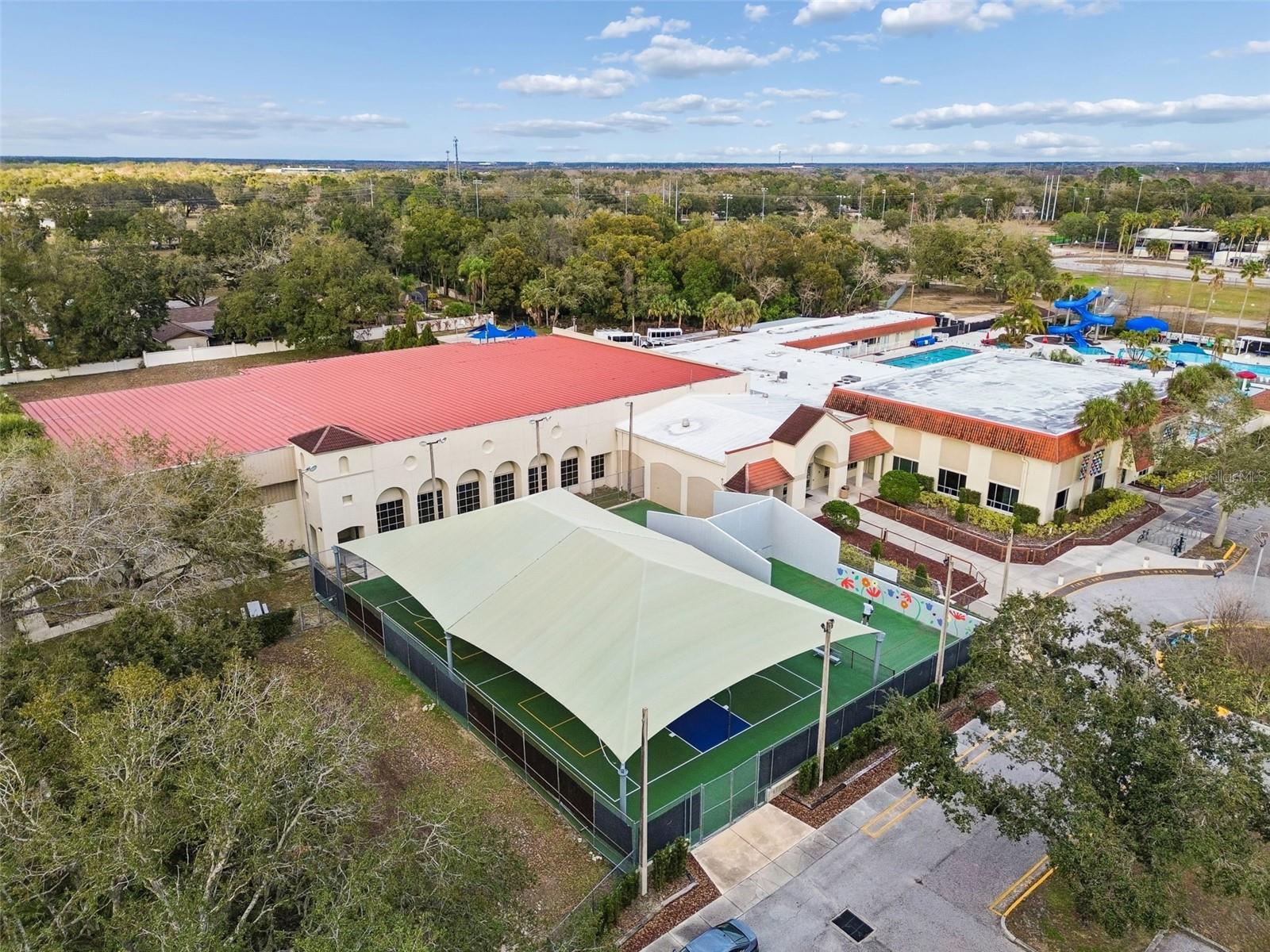 Image 28 of 37 For 308 Brentwood Drive 33617