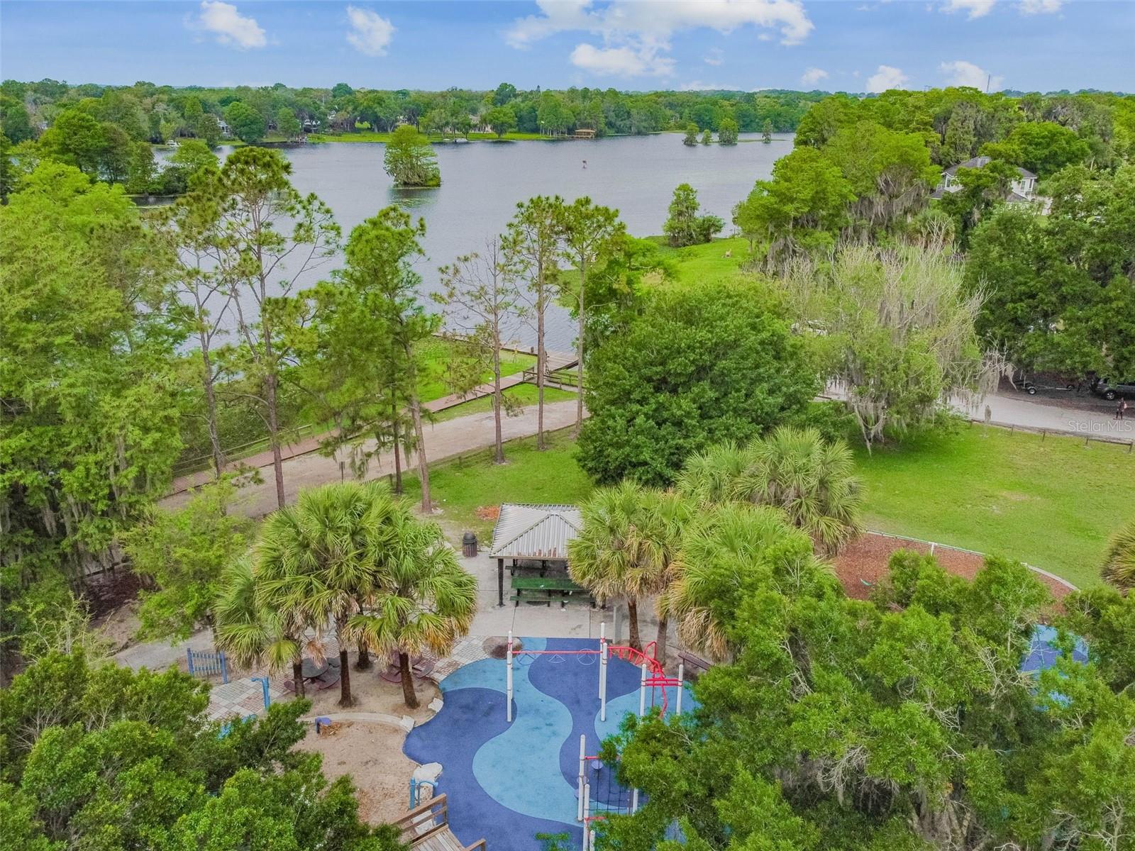 Image 34 of 37 For 308 Brentwood Drive 33617