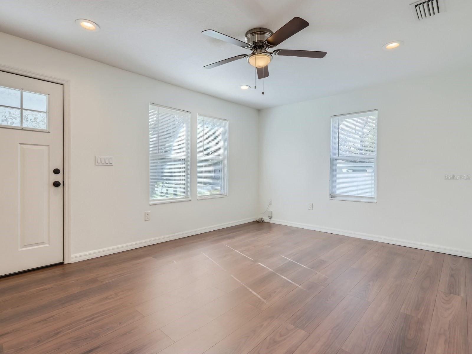 Image 2 of 13 For 808 Orchid Avenue