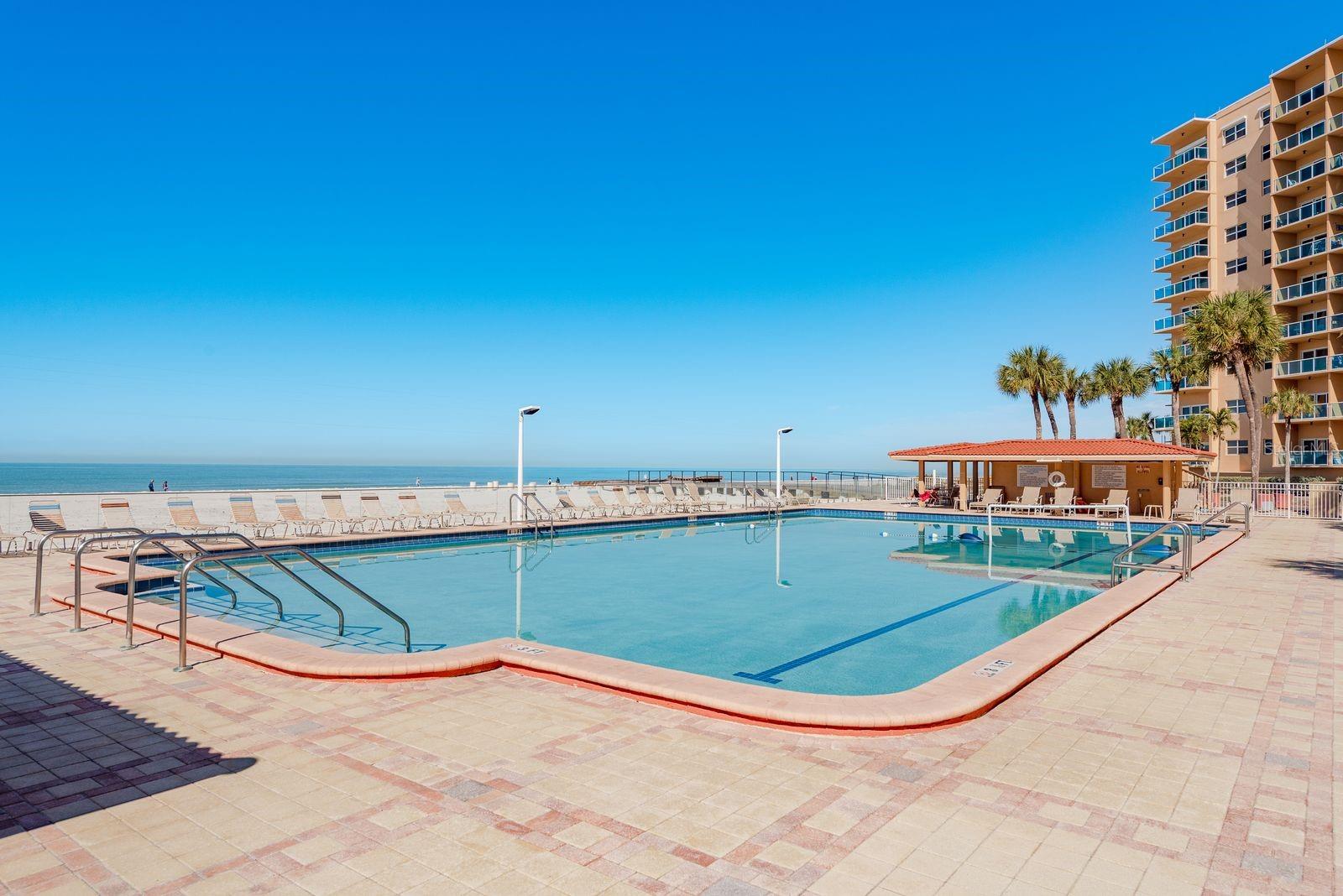 Listing photo id 24 for 880 Mandalay Avenue C509