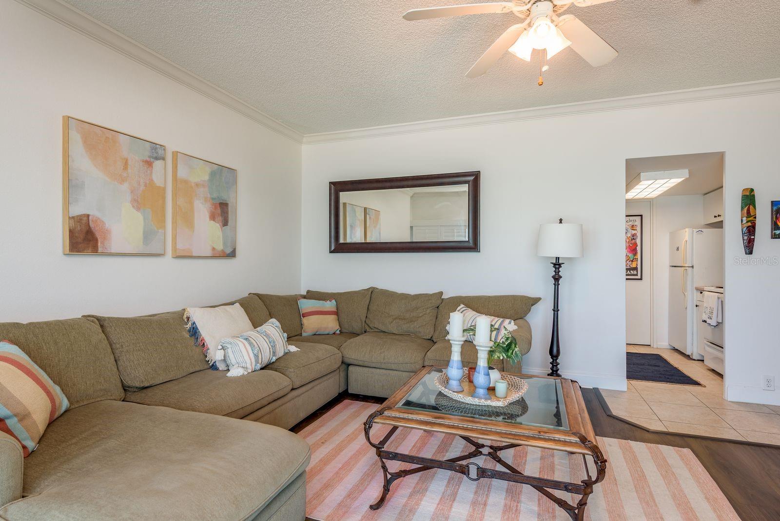 Listing photo id 3 for 880 Mandalay Avenue C509