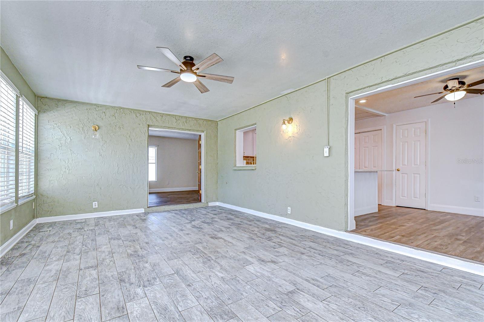 Image 22 of 51 For 2524 Victarra Circle