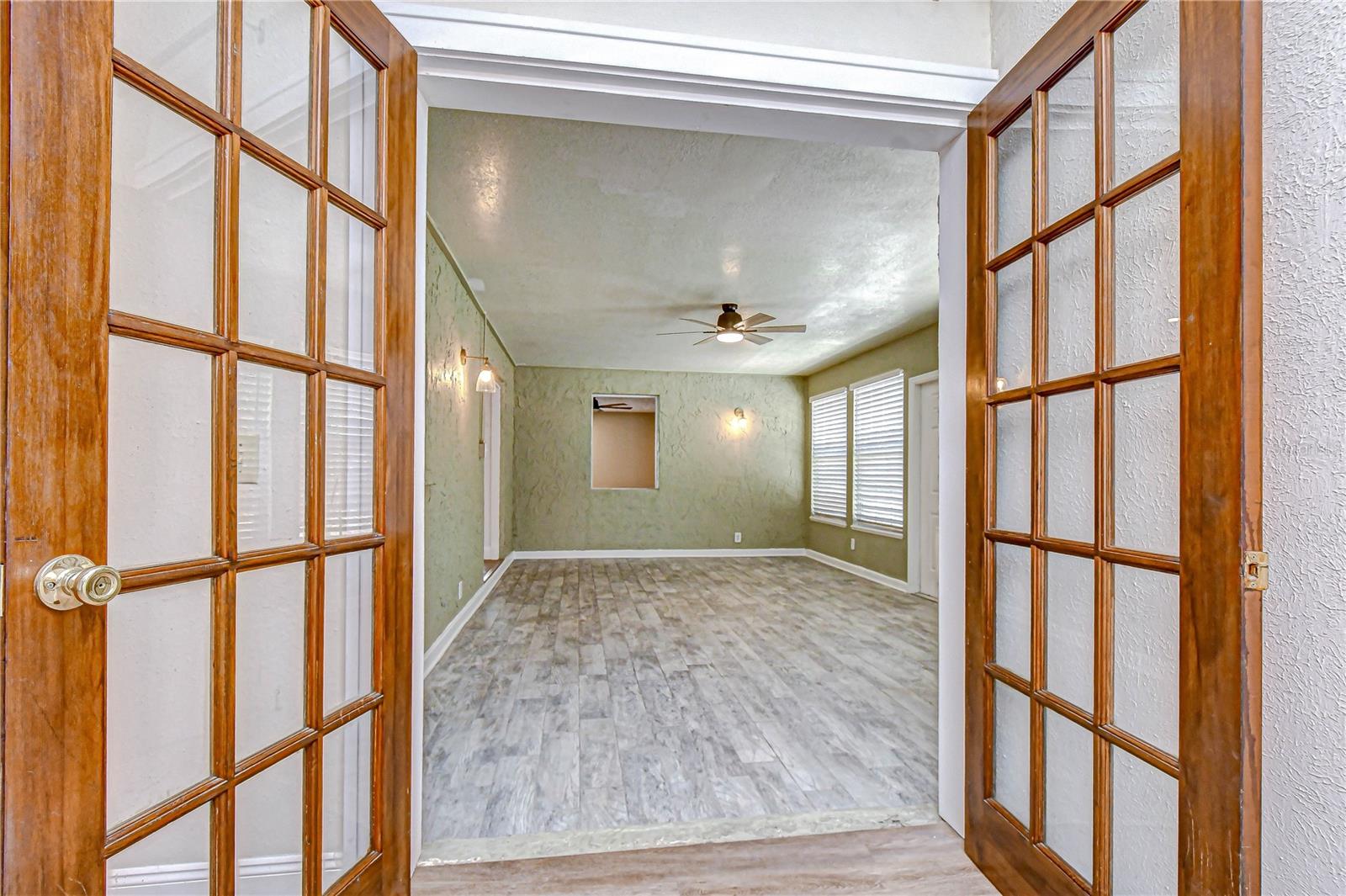 Image 23 of 51 For 2524 Victarra Circle