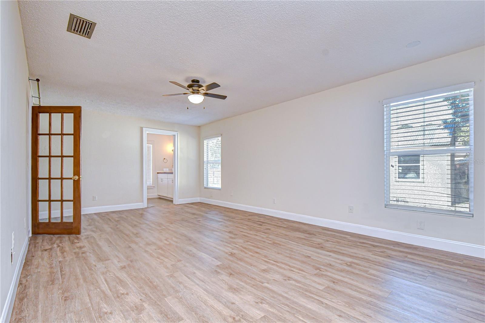 Image 25 of 51 For 2524 Victarra Circle