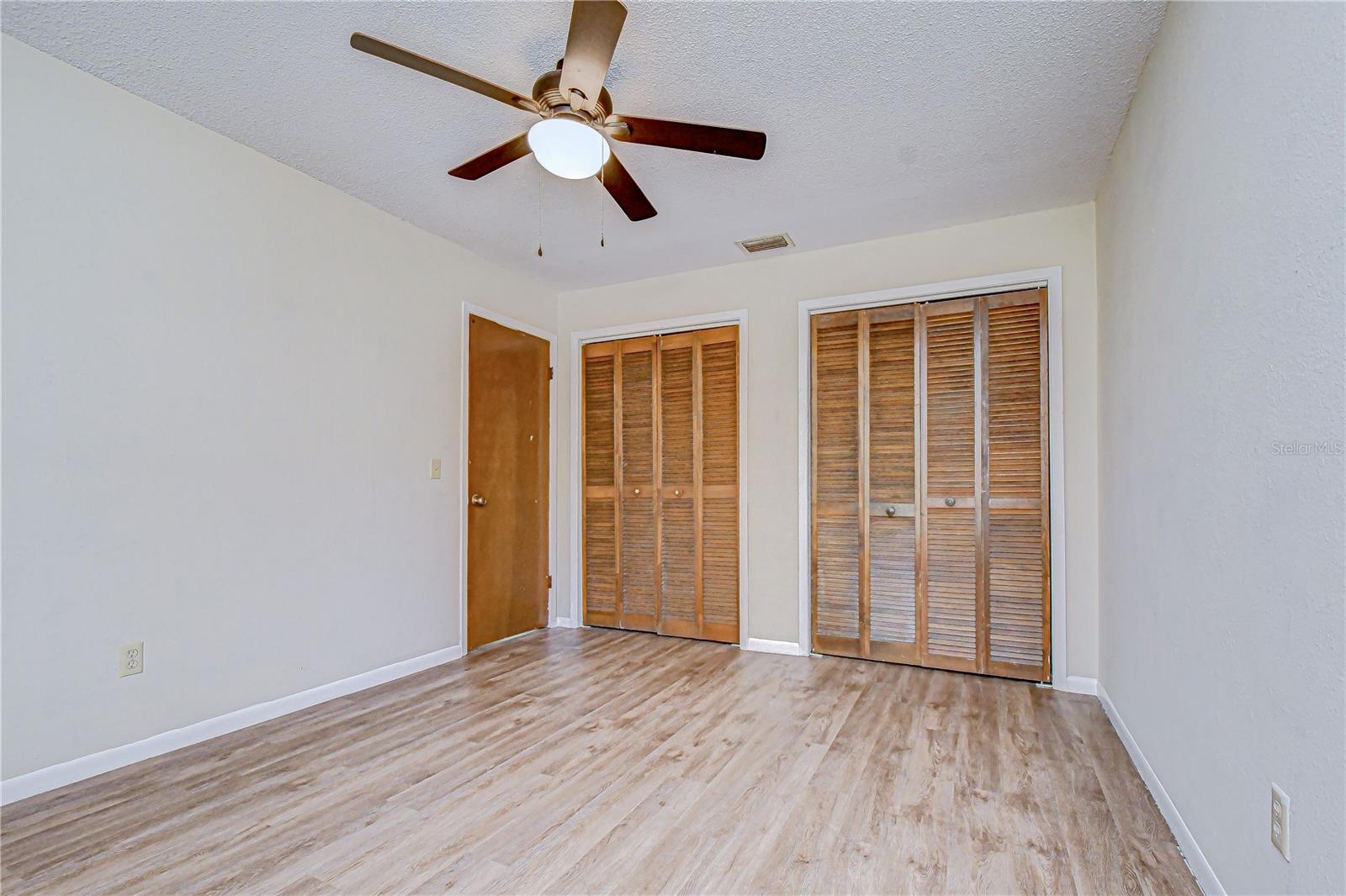 Image 33 of 51 For 2524 Victarra Circle