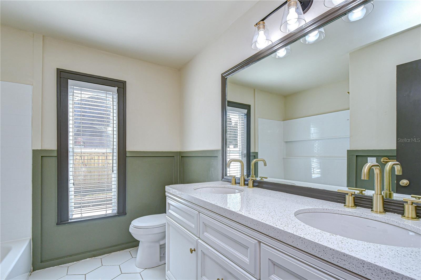 Image 34 of 51 For 2524 Victarra Circle