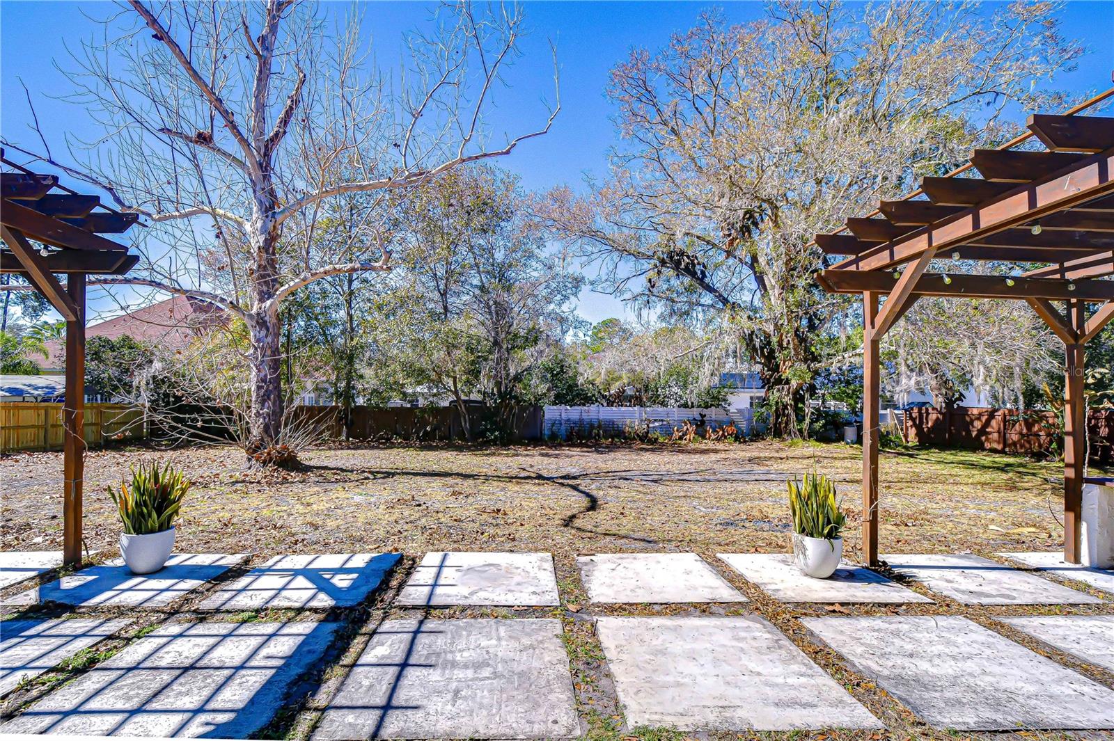 Image 37 of 51 For 2524 Victarra Circle