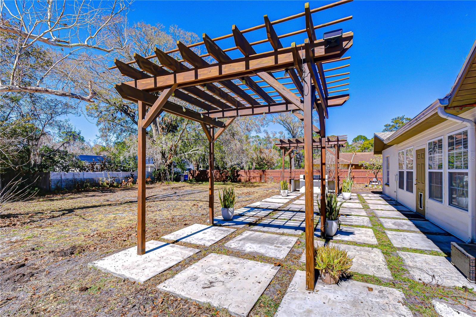 Image 38 of 51 For 2524 Victarra Circle