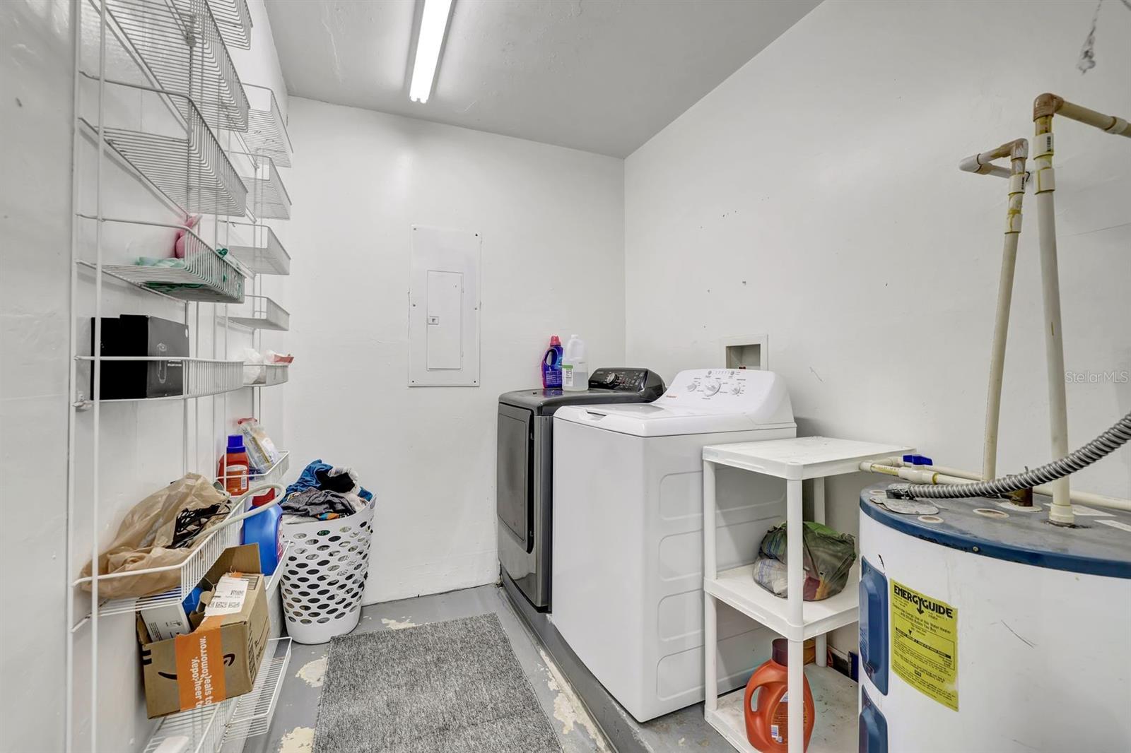 Image 20 of 27 For 4090 32nd Avenue Se