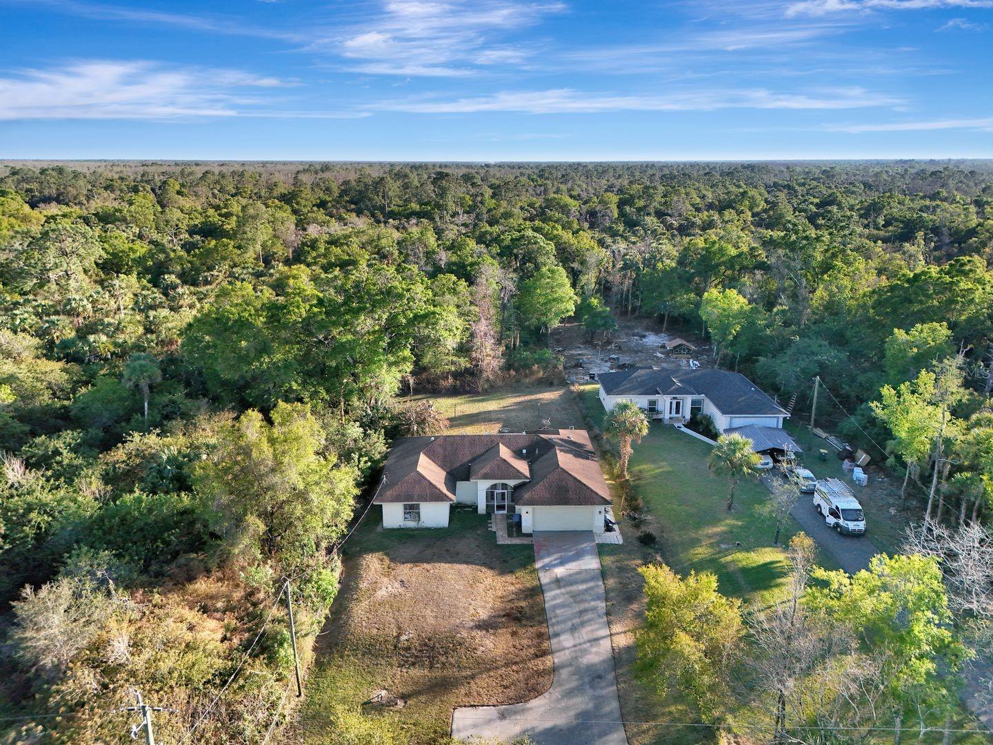 Image 3 of 27 For 4090 32nd Avenue Se