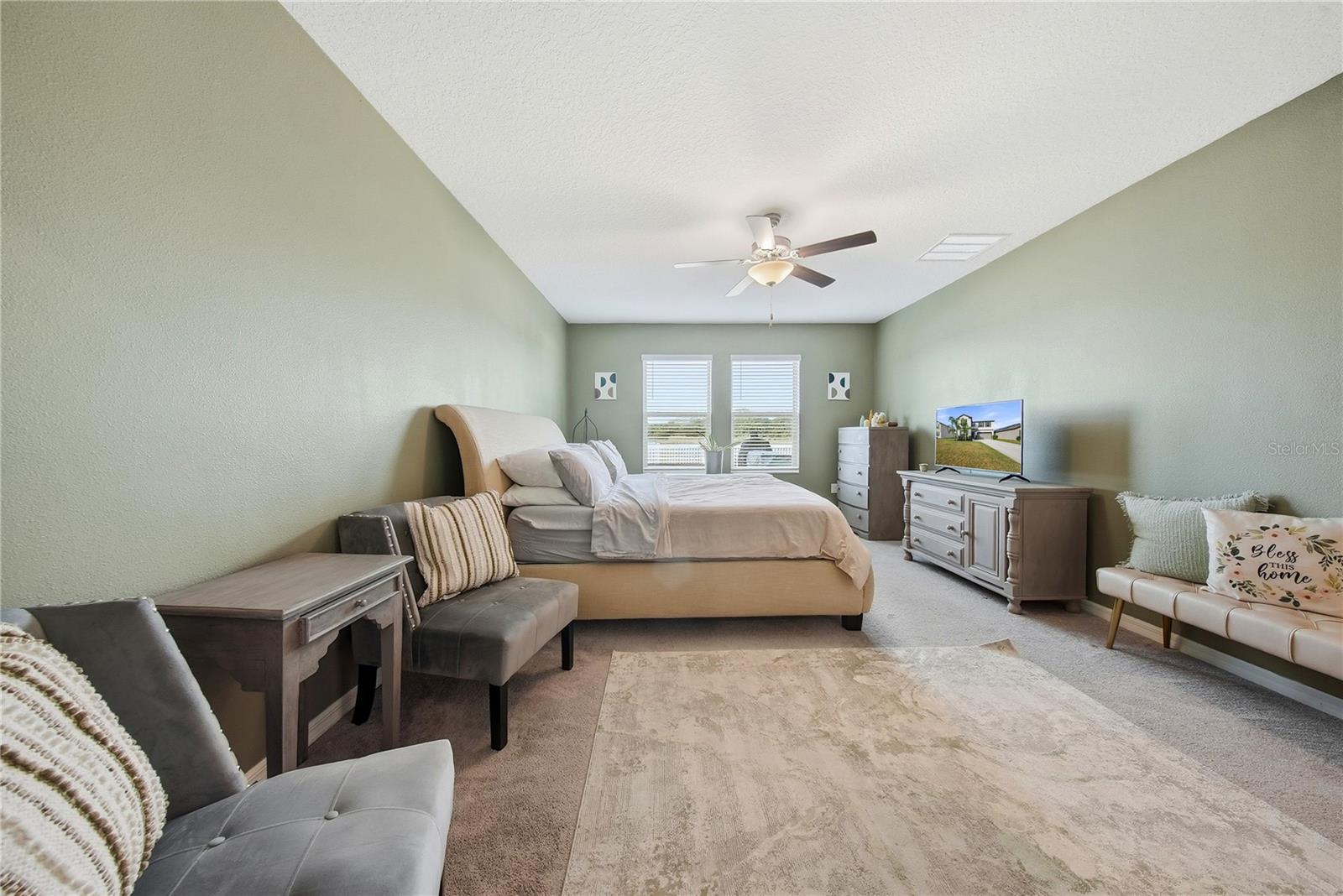 Listing photo id 14 for 13525 Wild Ginger Street