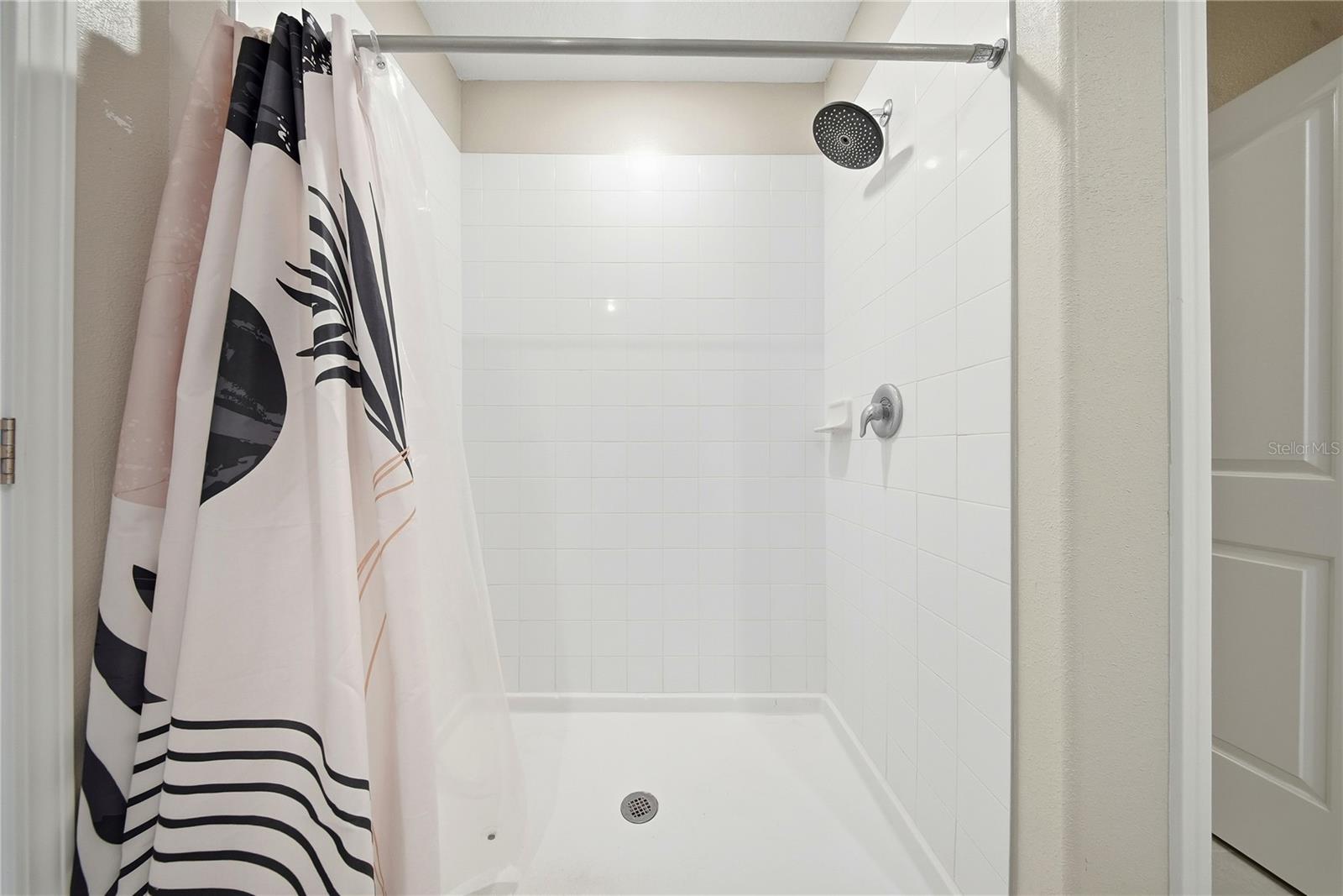 Listing photo id 16 for 13525 Wild Ginger Street