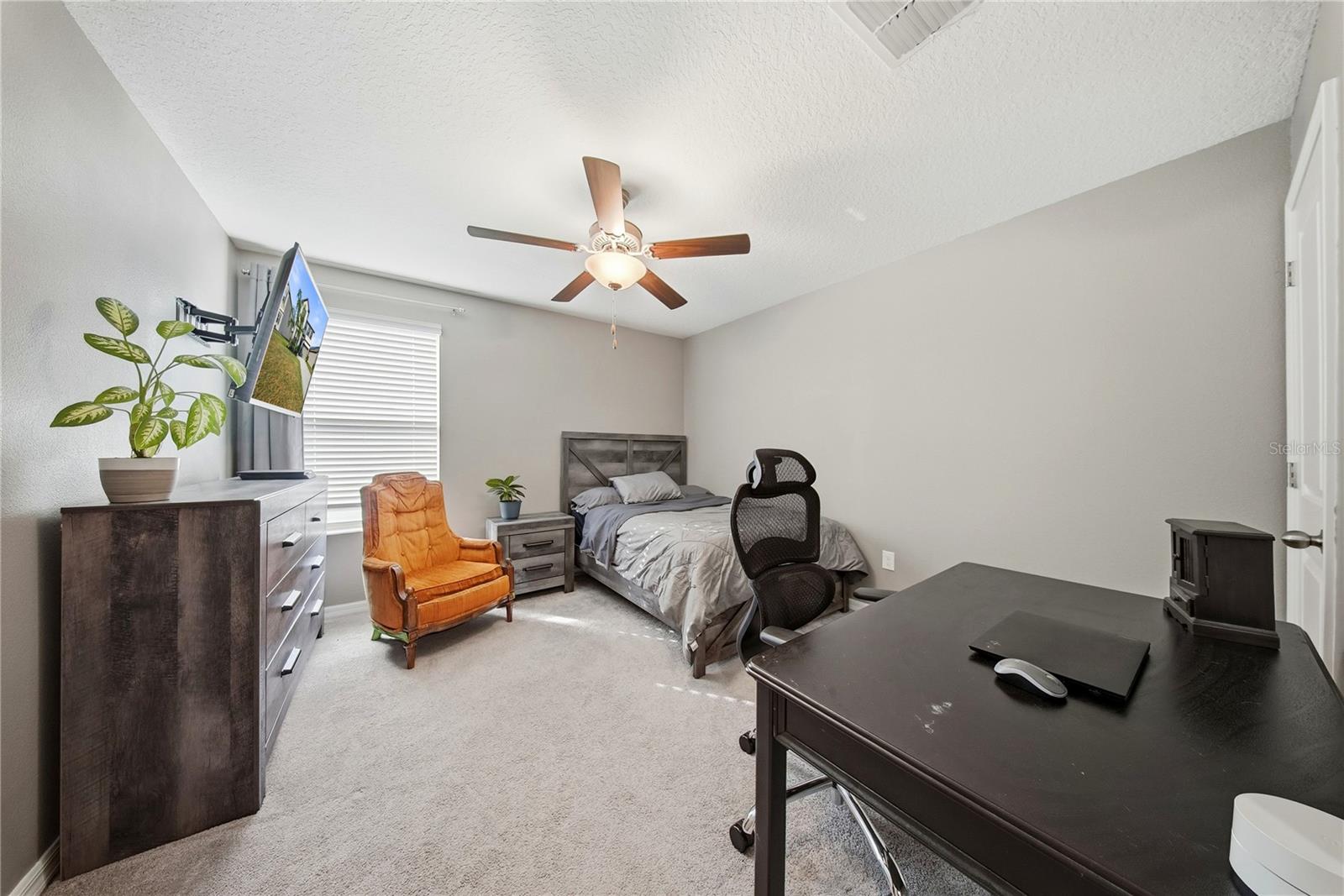 Listing photo id 26 for 13525 Wild Ginger Street