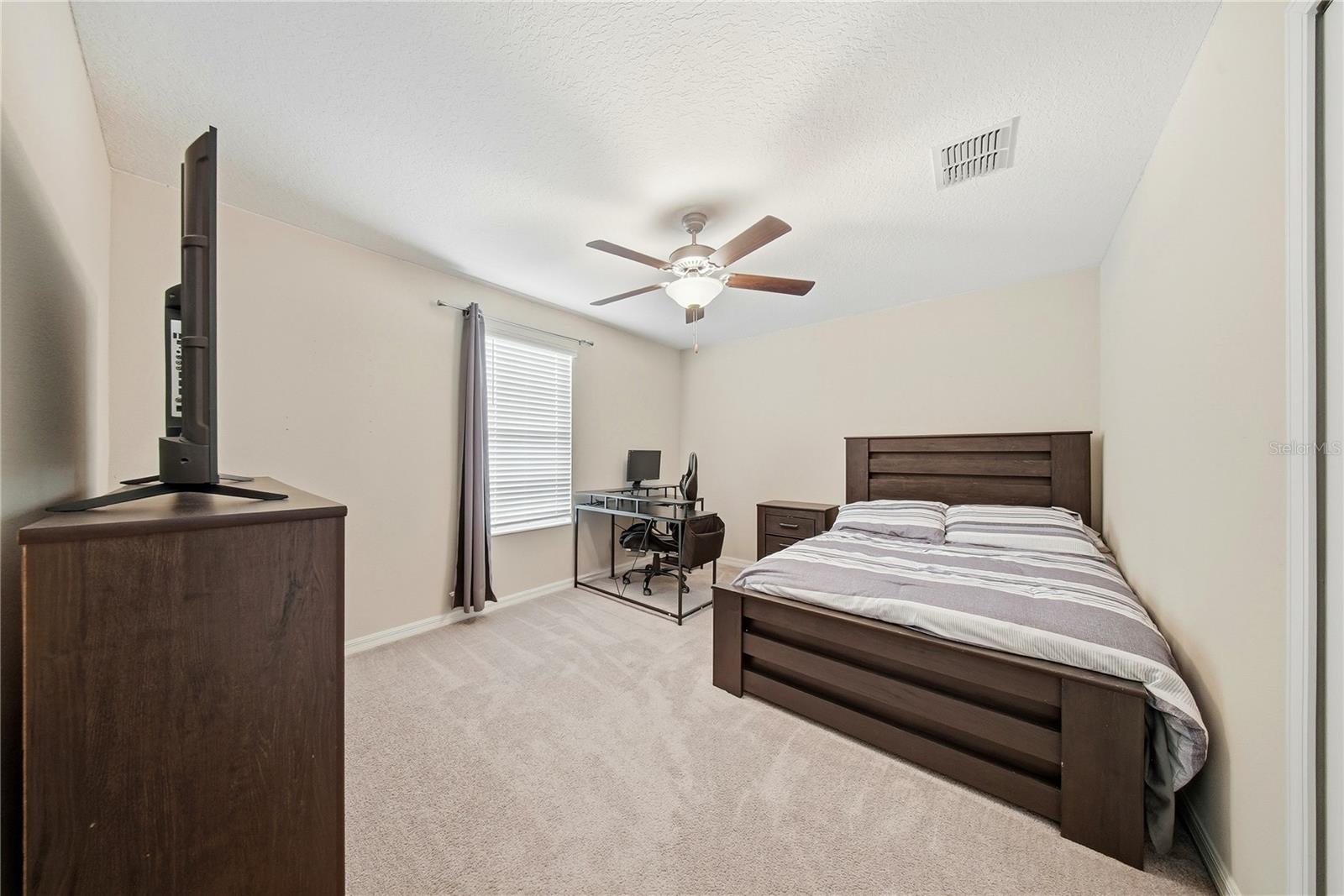 Listing photo id 31 for 13525 Wild Ginger Street