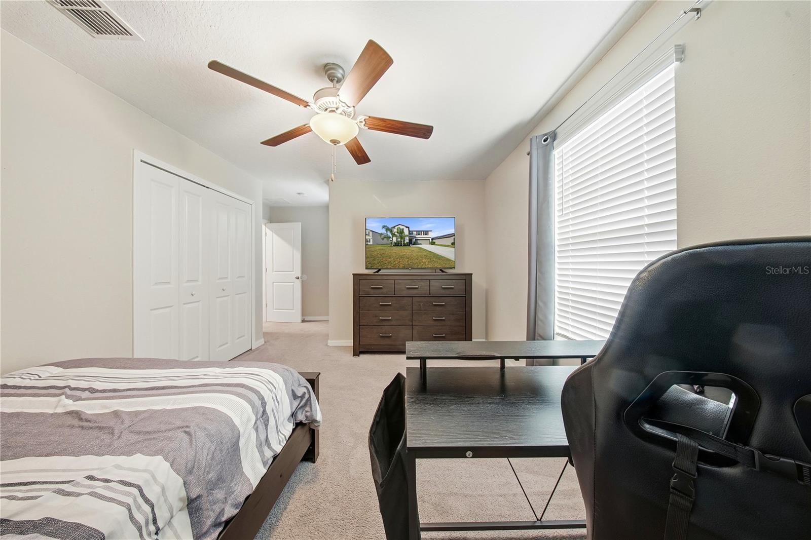 Listing photo id 32 for 13525 Wild Ginger Street