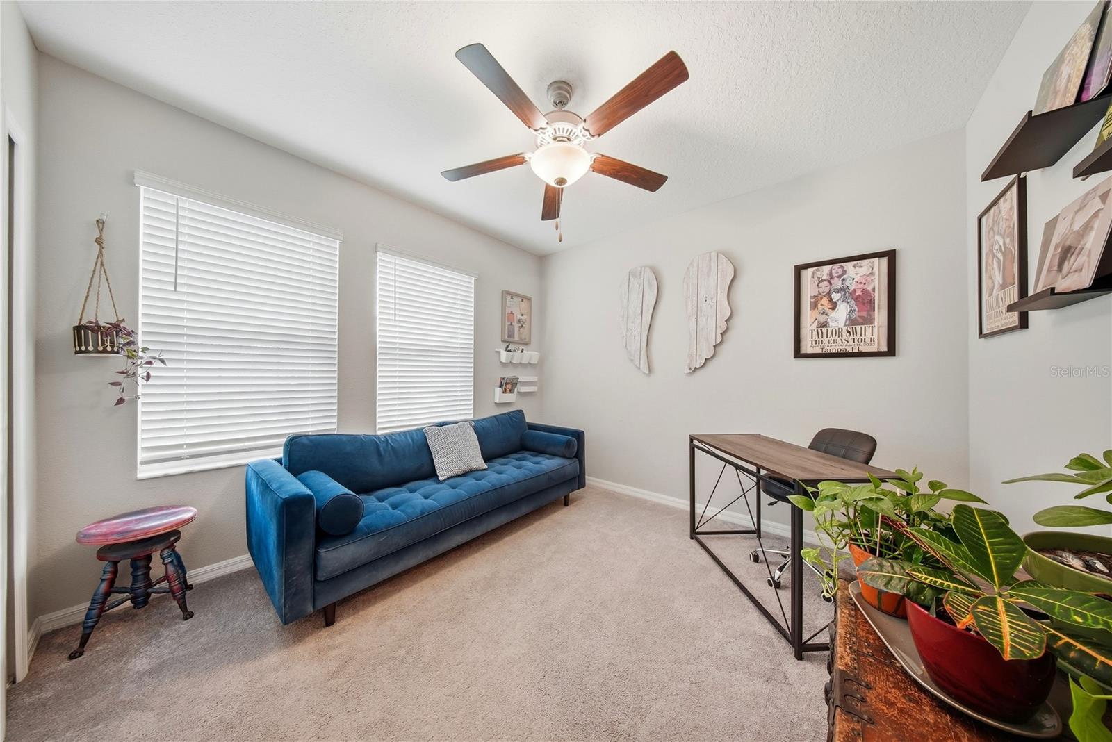 Listing photo id 3 for 13525 Wild Ginger Street