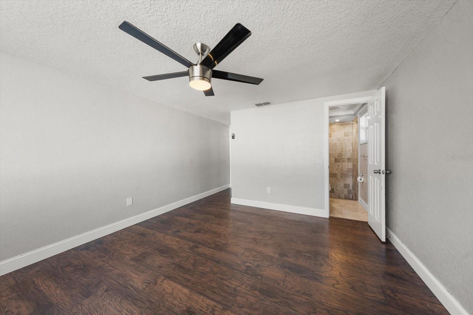 Image 11 of 27 For 4025 Sail Drive