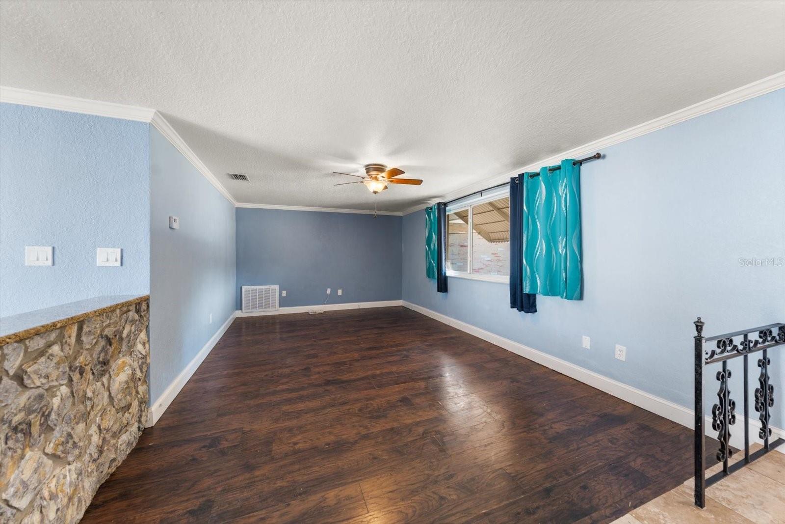 Image 4 of 27 For 4025 Sail Drive