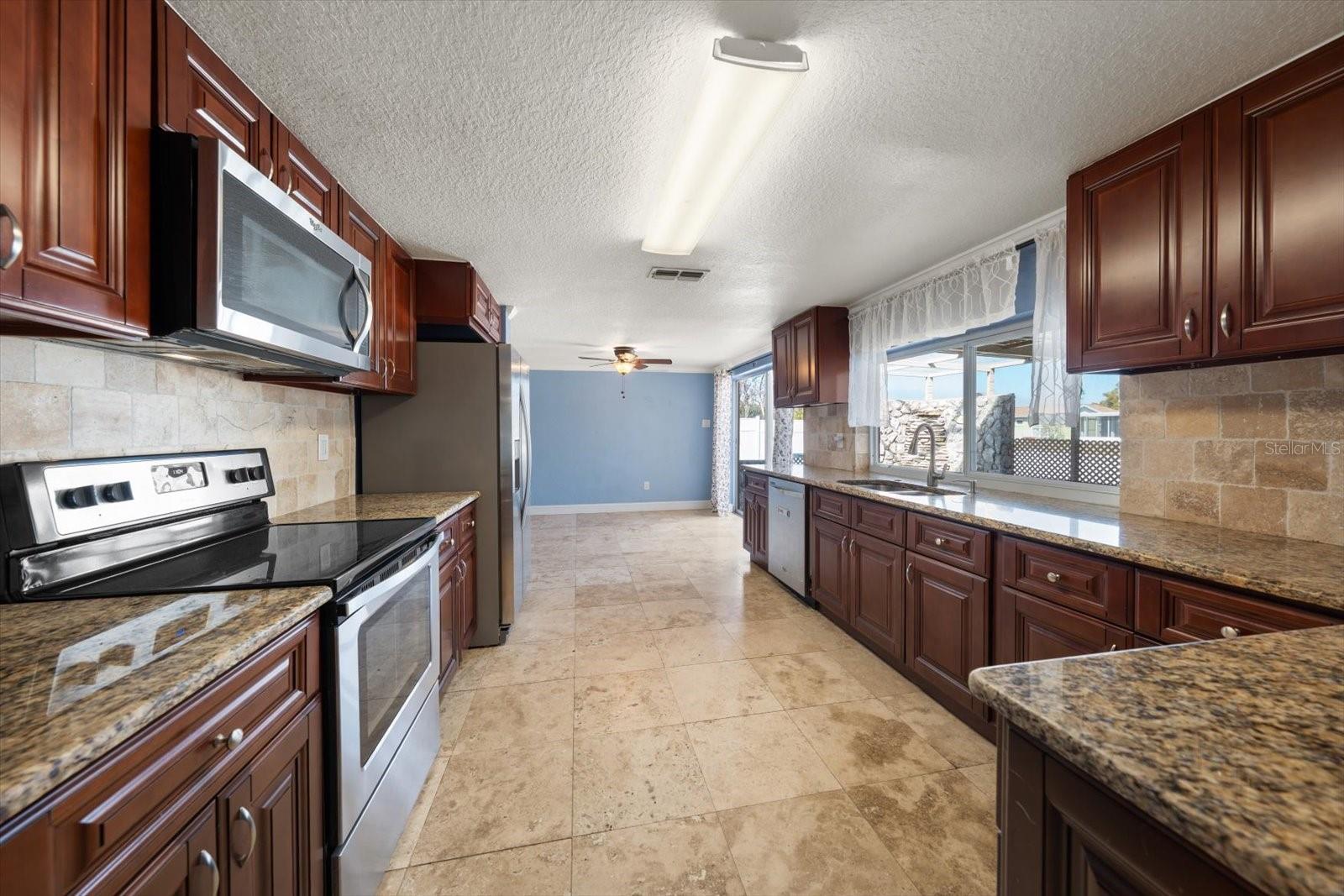 Image 9 of 27 For 4025 Sail Drive