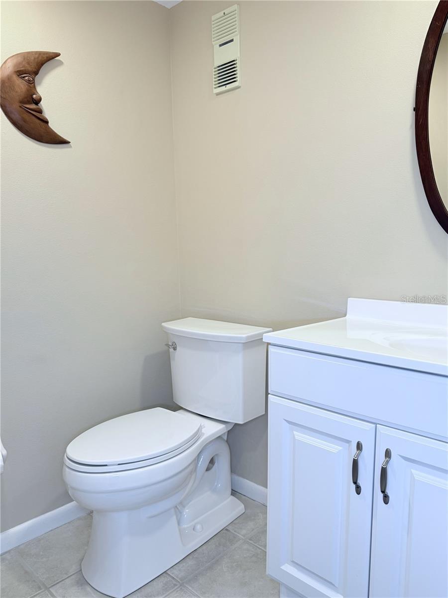 Image 10 of 18 For 11764 Raintree Drive 0