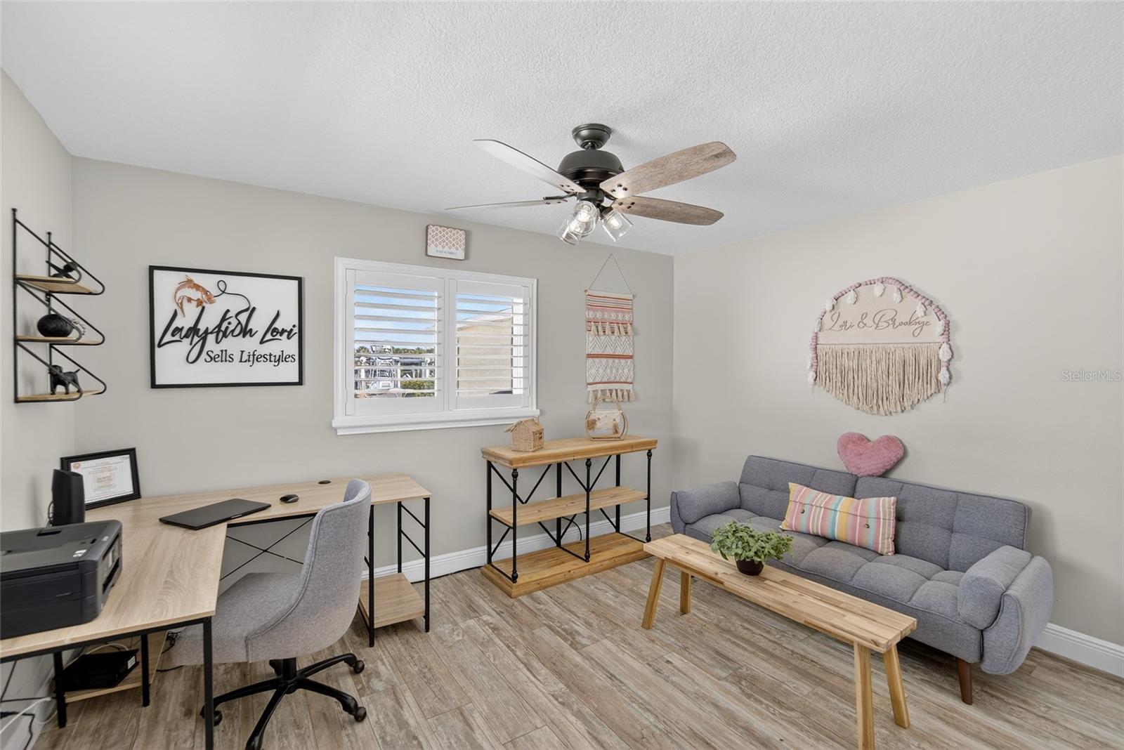 Listing photo id 35 for 6404 Lake Sunrise Drive