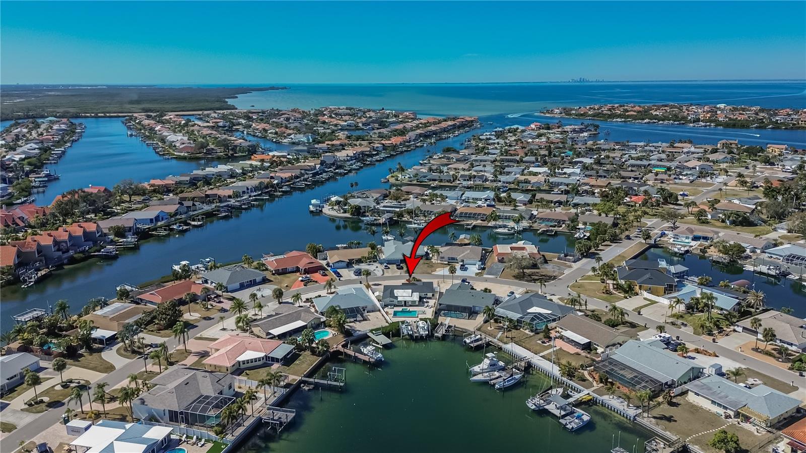 Listing photo id 41 for 6404 Lake Sunrise Drive