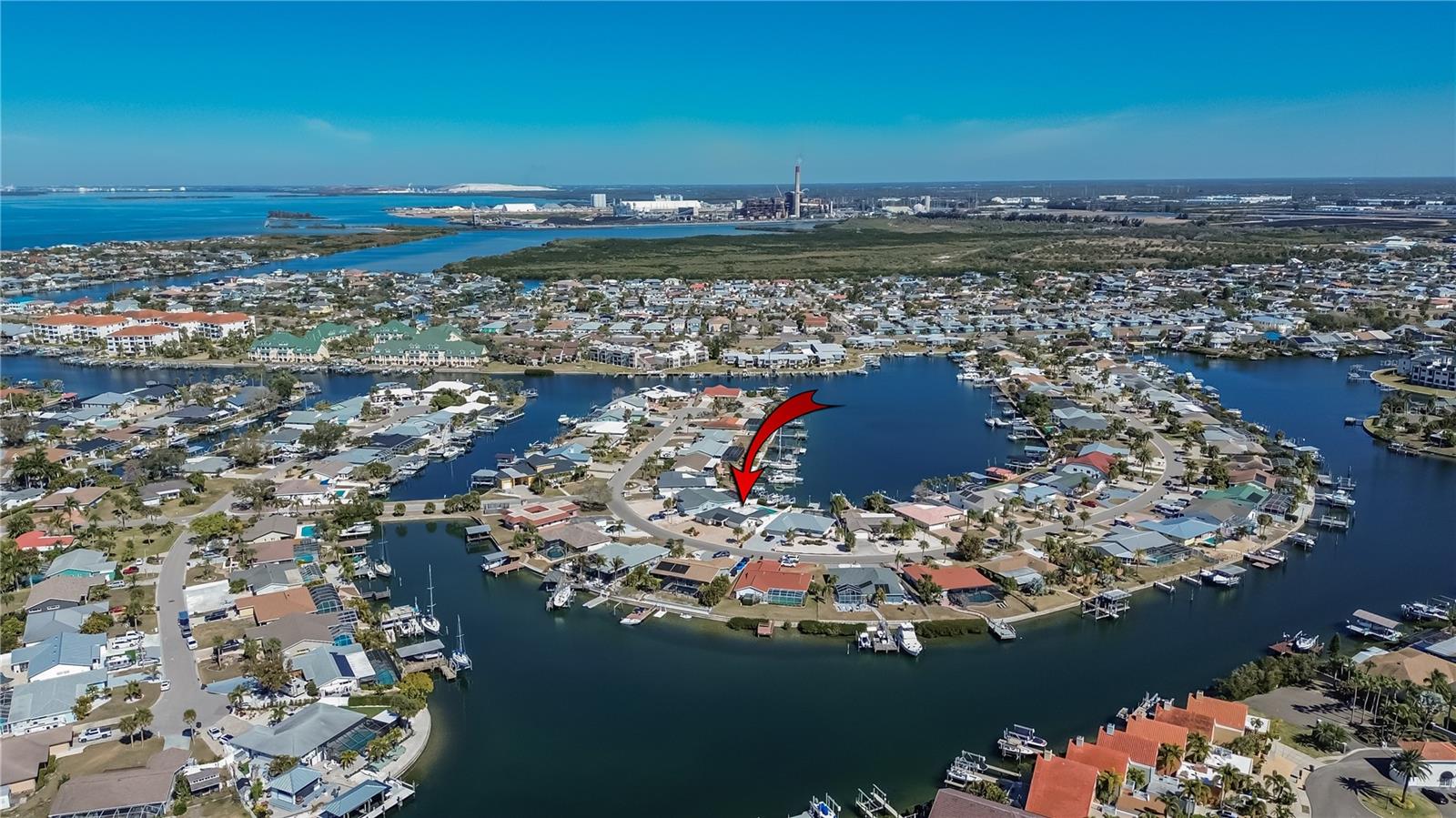 Listing photo id 3 for 6404 Lake Sunrise Drive